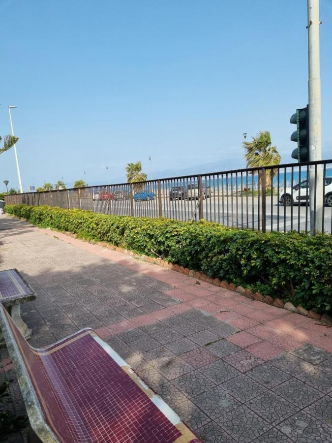 Villetta Con Terrazza Sul Mare Santa Margherita Marina Messina Dış mekan fotoğraf